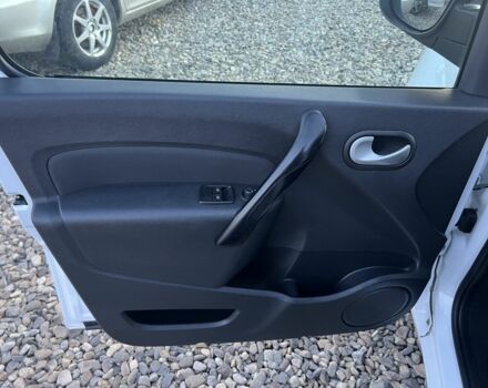 Белый Рено Кенгу Экспресс, объемом двигателя 1.5 л и пробегом 270 тыс. км за 10799 $, фото 6 на Automoto.ua