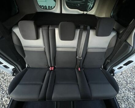 Белый Рено Кенгу Экспресс, объемом двигателя 1.5 л и пробегом 270 тыс. км за 10799 $, фото 18 на Automoto.ua