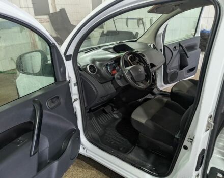 Белый Рено Кенгу Экспресс, объемом двигателя 0 л и пробегом 52 тыс. км за 8750 $, фото 17 на Automoto.ua