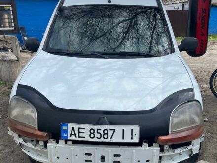 Рено Кєнгу Експресс 2001 у Дніпро (Дніпропетровську) на Automoto.ua Білий Рено Кєнгу Експресс, об'ємом двигуна 1.9 л та пробігом 200 тис. км за 700 $, фото 1 на Automoto.ua