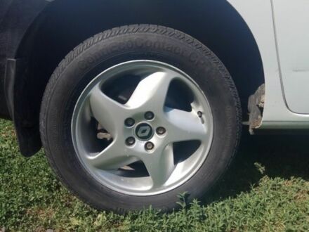 Белый Рено Кенгу Экспресс, объемом двигателя 1.5 л и пробегом 160 тыс. км за 5700 $, фото 1 на Automoto.ua