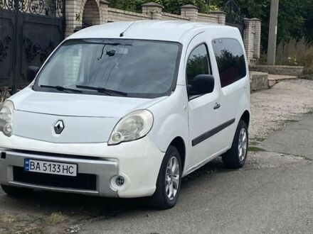 Рено Кєнгу Експресс 2009 у Голованевске на Automoto.ua Білий Рено Кєнгу Експресс, об'ємом двигуна 1.5 л та пробігом 300 тис. км за 3600 $, фото 1 на Automoto.ua