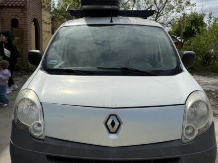 Белый Рено Кенгу Экспресс, объемом двигателя 0 л и пробегом 290 тыс. км за 1800 $, фото 1 на Automoto.ua