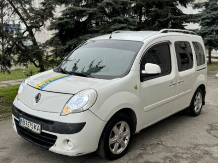 Белый Рено Кенгу Экспресс, объемом двигателя 1.5 л и пробегом 329 тыс. км за 5199 $, фото 1 на Automoto.ua