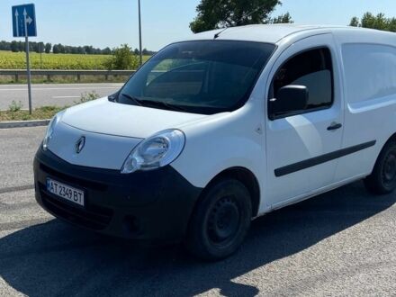 Білий Рено Кєнгу Експресс, об'ємом двигуна 1.5 л та пробігом 350 тис. км за 5000 $, фото 1 на Automoto.ua