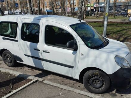 Рено Кєнгу Експресс 2013 у Києві на Automoto.ua Білий Рено Кєнгу Експресс, об'ємом двигуна 1.46 л та пробігом 252 тис. км за 7200 $, фото 1 на Automoto.ua