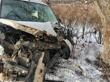 Білий Рено Кєнгу Експресс, об'ємом двигуна 1.5 л та пробігом 273 тис. км за 2700 $, фото 1 на Automoto.ua