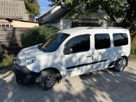 Белый Рено Кенгу Экспресс, объемом двигателя 1.5 л и пробегом 128 тыс. км за 10008 $, фото 1 на Automoto.ua