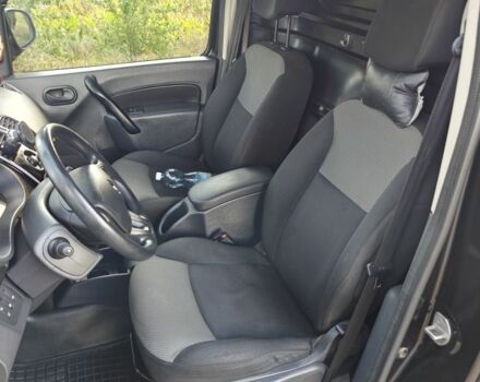 Черный Рено Кенгу Экспресс, объемом двигателя 1.5 л и пробегом 255 тыс. км за 9950 $, фото 6 на Automoto.ua