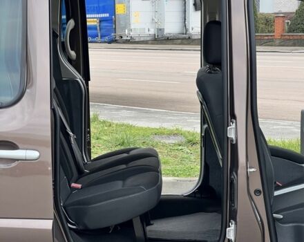 Коричневый Рено Кенгу Экспресс, объемом двигателя 1.5 л и пробегом 154 тыс. км за 13499 $, фото 12 на Automoto.ua