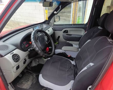 Красный Рено Кенгу Экспресс, объемом двигателя 1.5 л и пробегом 350 тыс. км за 2500 $, фото 6 на Automoto.ua