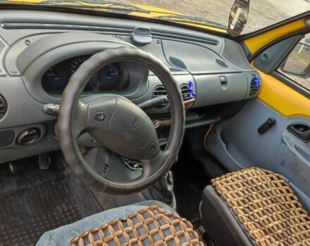 Желтый Рено Кенгу Экспресс, объемом двигателя 1.9 л и пробегом 177 тыс. км за 2100 $, фото 4 на Automoto.ua