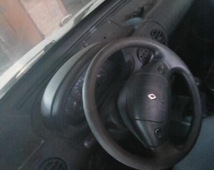 Желтый Рено Кенгу Экспресс, объемом двигателя 0 л и пробегом 353 тыс. км за 1600 $, фото 5 на Automoto.ua