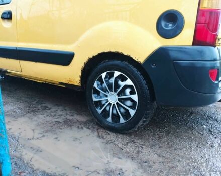 Жовтий Рено Кєнгу Експресс, об'ємом двигуна 1.5 л та пробігом 300 тис. км за 2700 $, фото 10 на Automoto.ua