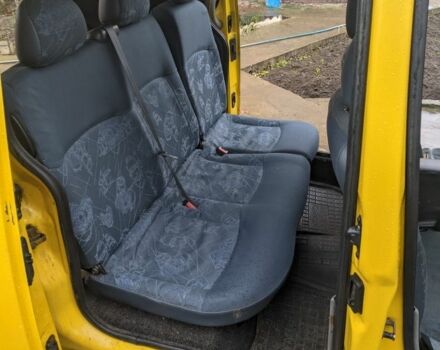 Желтый Рено Кенгу Экспресс, объемом двигателя 1.5 л и пробегом 400 тыс. км за 2000 $, фото 6 на Automoto.ua