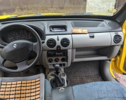 Желтый Рено Кенгу Экспресс, объемом двигателя 1.5 л и пробегом 400 тыс. км за 2000 $, фото 4 на Automoto.ua