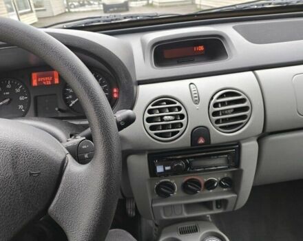 Желтый Рено Кенгу Экспресс, объемом двигателя 1.5 л и пробегом 225 тыс. км за 1886 $, фото 5 на Automoto.ua