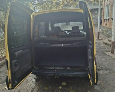 Желтый Рено Кенгу Экспресс, объемом двигателя 1.5 л и пробегом 215 тыс. км за 3784 $, фото 4 на Automoto.ua