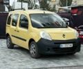 Желтый Рено Кенгу Экспресс, объемом двигателя 1.6 л и пробегом 165 тыс. км за 7800 $, фото 1 на Automoto.ua