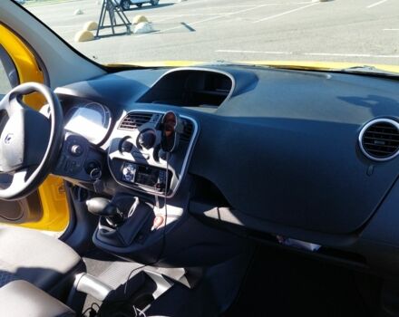 Желтый Рено Кенгу Экспресс, объемом двигателя 0.16 л и пробегом 90 тыс. км за 9500 $, фото 2 на Automoto.ua