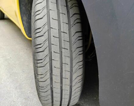 Желтый Рено Кенгу Экспресс, объемом двигателя 0 л и пробегом 20 тыс. км за 9300 $, фото 8 на Automoto.ua