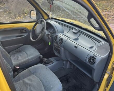 Желтый Рено Кенгу Экспресс, объемом двигателя 1.9 л и пробегом 250 тыс. км за 2000 $, фото 4 на Automoto.ua