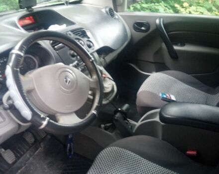 Серый Рено Кенгу Экспресс, объемом двигателя 0 л и пробегом 375 тыс. км за 135000 $, фото 7 на Automoto.ua