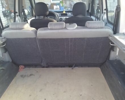 Серый Рено Кенгу Экспресс, объемом двигателя 1.5 л и пробегом 380 тыс. км за 3400 $, фото 5 на Automoto.ua