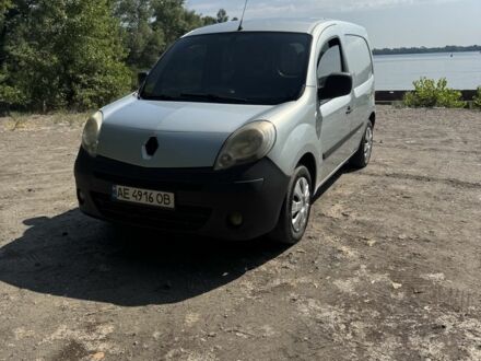 Рено Кенгу Экспресс 2008 в Каменское - Днепродзержинск на Automoto.ua Серый Рено Кенгу Экспресс, объемом двигателя 1.5 л и пробегом 268 тыс. км за 3900 $, фото 1 на Automoto.ua