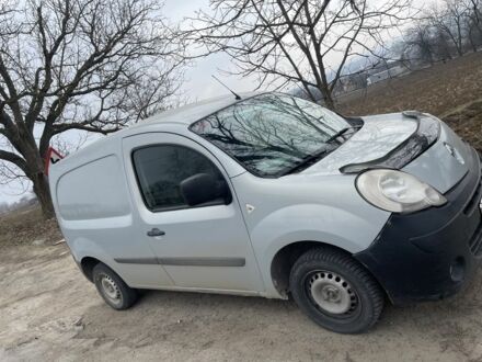 Рено Кенгу Экспресс 2012 в Черновцах на Automoto.ua Серый Рено Кенгу Экспресс, объемом двигателя 1.5 л и пробегом 370 тыс. км за 5250 $, фото 1 на Automoto.ua