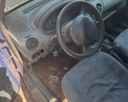 Синий Рено Кенгу Экспресс, объемом двигателя 1.9 л и пробегом 150 тыс. км за 720 $, фото 4 на Automoto.ua