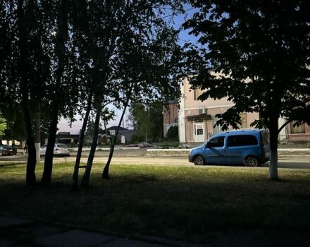 Синій Рено Кєнгу Експресс, об'ємом двигуна 1.5 л та пробігом 350 тис. км за 7200 $, фото 3 на Automoto.ua