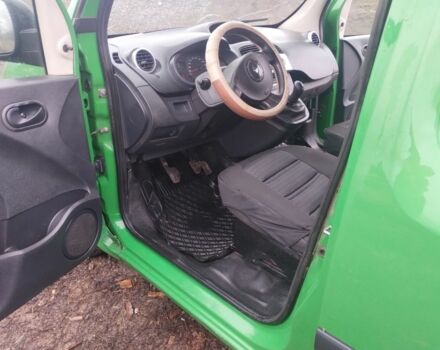 Зеленый Рено Кенгу Экспресс, объемом двигателя 5 л и пробегом 250 тыс. км за 2750 $, фото 6 на Automoto.ua