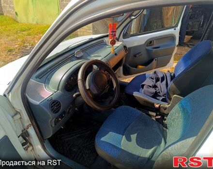 Рено Кенгу 1998 в Балаклее на Automoto.ua Белый Рено Кенгу, объемом двигателя 1.9 л и пробегом 400 тыс. км за 2000 $, фото 4 на Automoto.ua