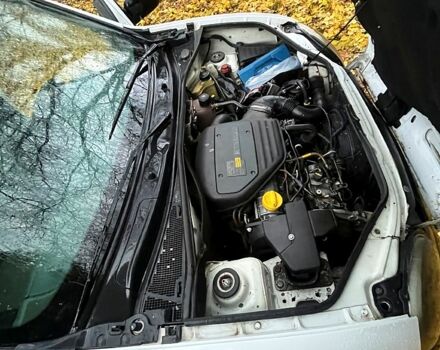 Белый Рено Кенгу, объемом двигателя 1.9 л и пробегом 500 тыс. км за 2600 $, фото 10 на Automoto.ua