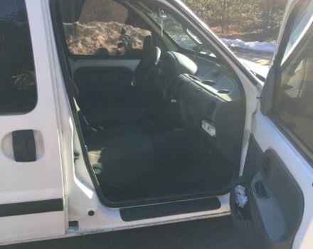 Белый Рено Кенгу, объемом двигателя 1.9 л и пробегом 280 тыс. км за 1900 $, фото 4 на Automoto.ua