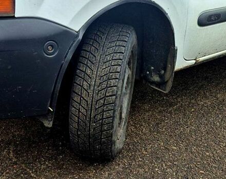 Білий Рено Кєнгу, об'ємом двигуна 1.9 л та пробігом 370 тис. км за 3200 $, фото 4 на Automoto.ua