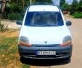Білий Рено Кєнгу, об'ємом двигуна 1.5 л та пробігом 200 тис. км за 2600 $, фото 1 на Automoto.ua