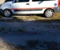 Рено Кенгу 2004 в Киеве на Automoto.ua Белый Рено Кенгу, объемом двигателя 1.5 л и пробегом 290 тыс. км за 2300 $, фото 1 на Automoto.ua