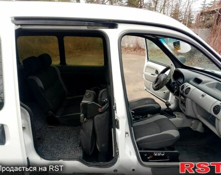 Белый Рено Кенгу, объемом двигателя 1.5 л и пробегом 290 тыс. км за 3300 $, фото 5 на Automoto.ua