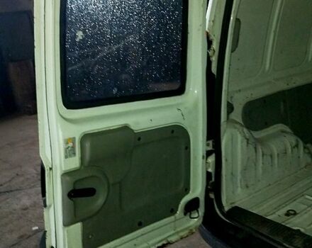 Белый Рено Кенгу, объемом двигателя 1.5 л и пробегом 0 тыс. км за 2000 $, фото 5 на Automoto.ua