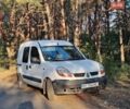 Белый Рено Кенгу, объемом двигателя 1.46 л и пробегом 273 тыс. км за 3500 $, фото 1 на Automoto.ua