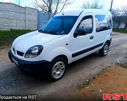 Белый Рено Кенгу, объемом двигателя 1.9 л и пробегом 200 тыс. км за 3500 $, фото 1 на Automoto.ua