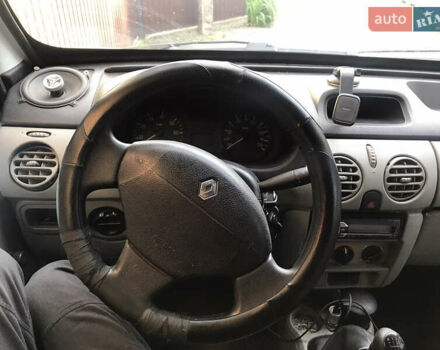 Білий Рено Кєнгу, об'ємом двигуна 1.39 л та пробігом 350 тис. км за 2500 $, фото 9 на Automoto.ua