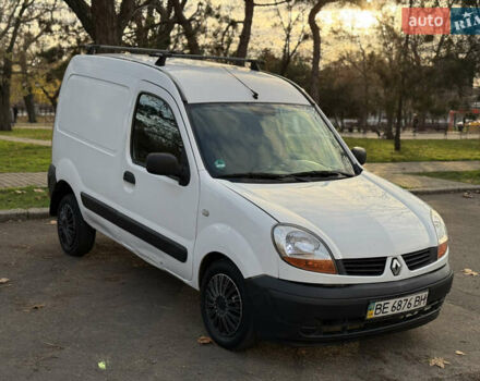 Белый Рено Кенгу, объемом двигателя 1.5 л и пробегом 303 тыс. км за 2300 $, фото 6 на Automoto.ua