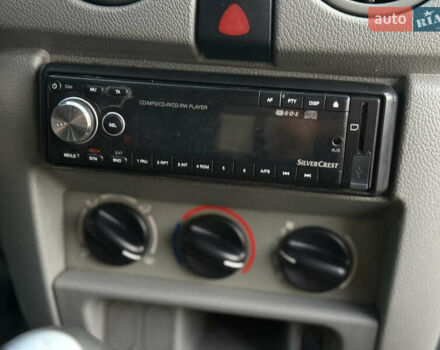 Белый Рено Кенгу, объемом двигателя 1.5 л и пробегом 303 тыс. км за 2300 $, фото 20 на Automoto.ua