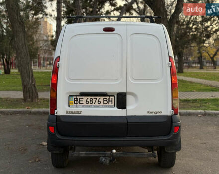 Белый Рено Кенгу, объемом двигателя 1.5 л и пробегом 303 тыс. км за 2300 $, фото 4 на Automoto.ua