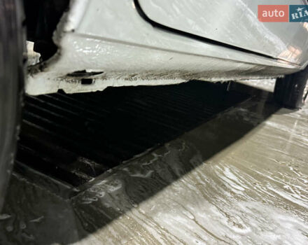 Белый Рено Кенгу, объемом двигателя 1.5 л и пробегом 237 тыс. км за 2900 $, фото 6 на Automoto.ua