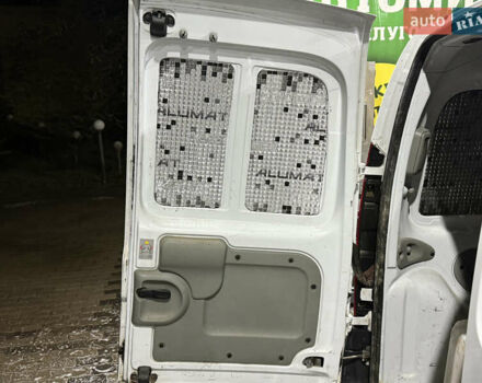 Белый Рено Кенгу, объемом двигателя 1.5 л и пробегом 237 тыс. км за 2900 $, фото 12 на Automoto.ua