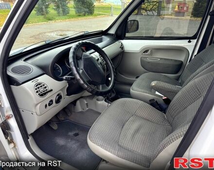 Білий Рено Кєнгу, об'ємом двигуна 1.5 л та пробігом 280 тис. км за 4000 $, фото 10 на Automoto.ua